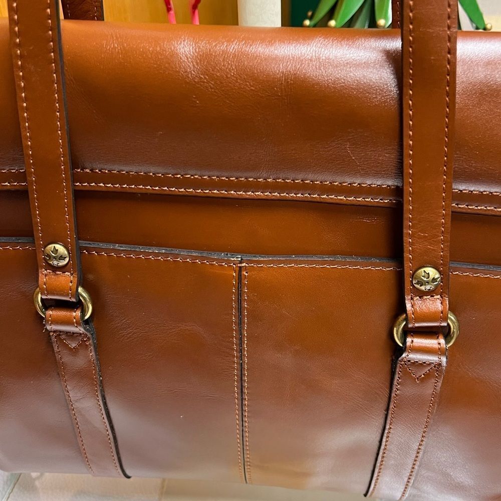 NWT Patricia Nash Leather Amersham Messenger Bag, Cinnamon - Picture 7 of 12